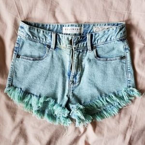 Bullhead mid rise shorts
